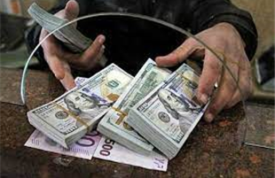 فروش ارز تا سقف ۲۰۰۰ دلار در شعب منتخب بانک صادرات ایران