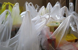 عرضه رایگان کیسه‌های پلاستیکی در فروشگاه‌ها، ممنوع شد