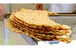 «نان» یک‌دهمِ حقوقِ بازنشستگان را می‌بلعد!