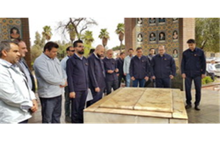 غرس یک اصله نخل خرما توسط مدیرعامل شرکت فولاد خوزستان