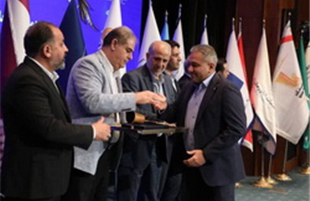 نشان عقاب طلایی مدیریت خلاق به مدیرعامل بانک سینا اعطا شد