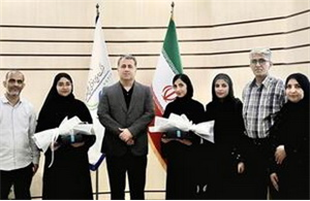 تجلیل مدیرعامل پتروشیمی پارس از نخستین قبول شدگان عسلویه ای در رشته دکتری پزشکی