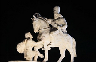 خیابان شاپور در تهران بد بود، مجسمه او خوب است!