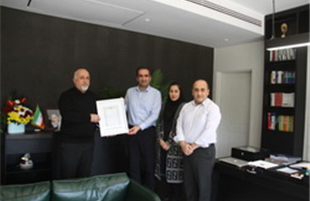 تقدیرمدیرعامل پتروشیمی کارون از نقش‌آفرینان در کسب عنوان شرکت برتر در دانش‌ نوآورانه در پتروفن ۱۴۰۴