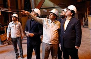 بازدید مدیرعامل بانک رفاه کارگران از نواحی آسیب‌دیده فولاد مبارکه